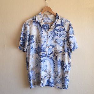 Vintage Floral Button down shirt (Hawaiian Style)